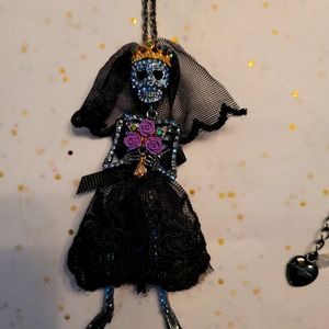 Betsey Johnson Skelton Bride necklace